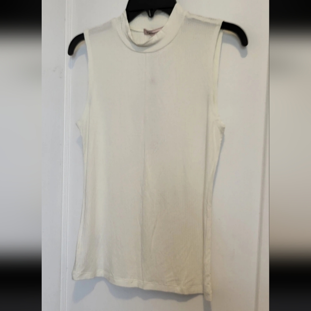 BCBGeneration Top Size: Large